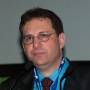 kevin_mitnick_ex_hacker_y_ahora_famoso_consultor_en_redes_en_campus_party_mexico_2010_1_.jpg